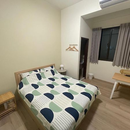 Hello Guesthouse 鹿港鎮 エクステリア 写真